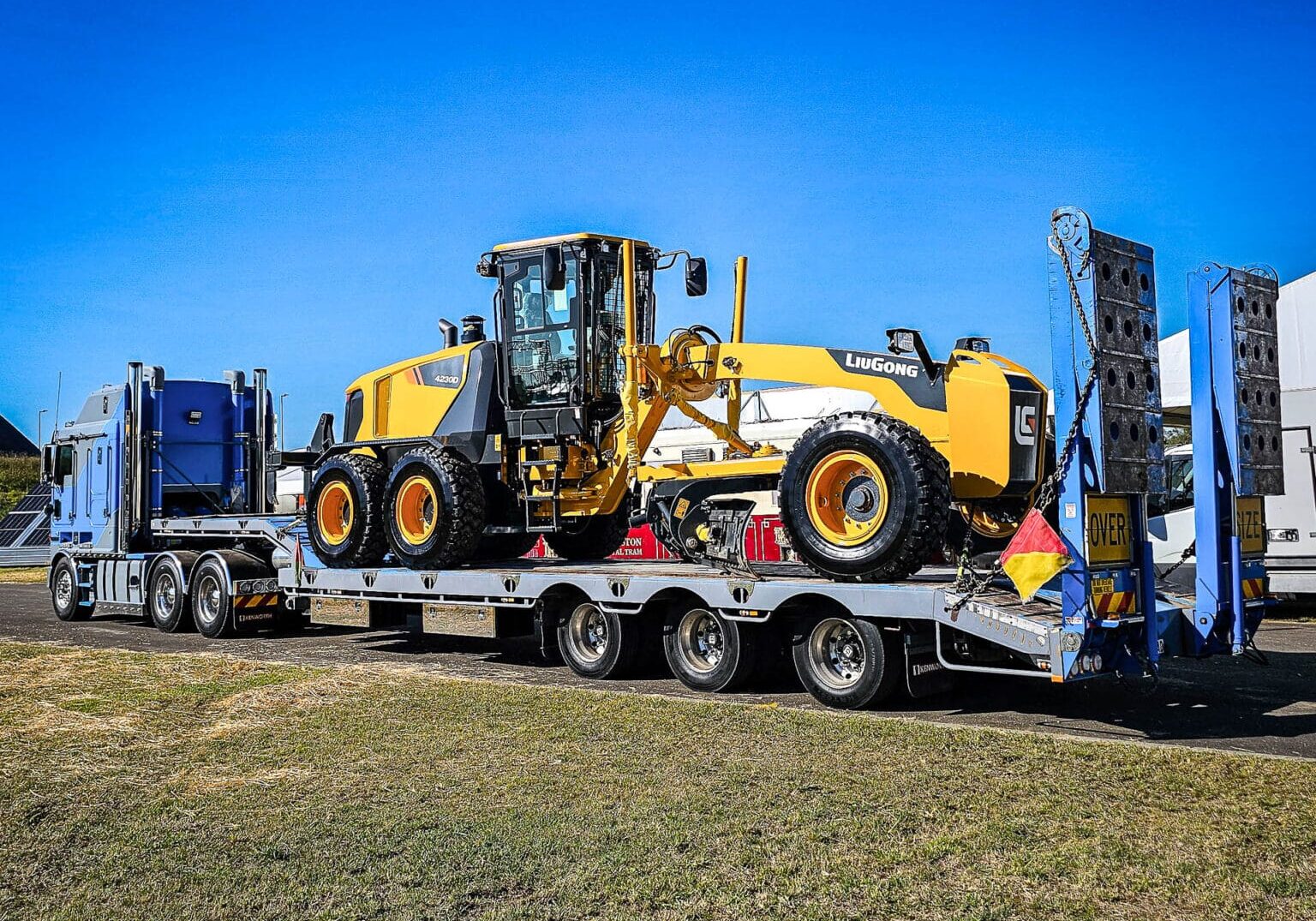 Civil and excavation equipment trailer