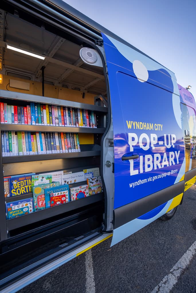 Large Van Based Mobile Libraries & Bookmobiles – Gallery